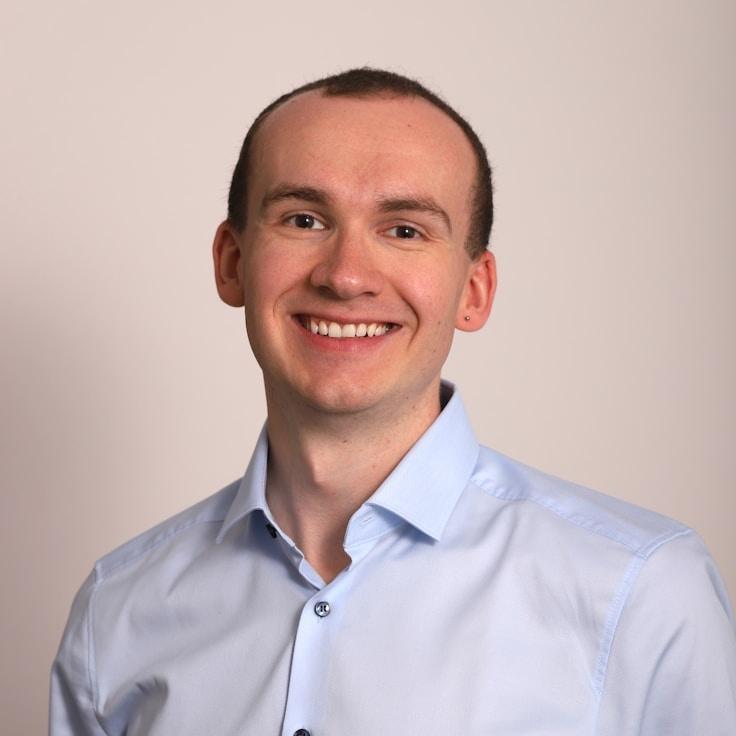 First Officer Alex Murray